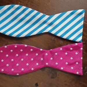 Polka-dot and Striped Reversible Bowtie